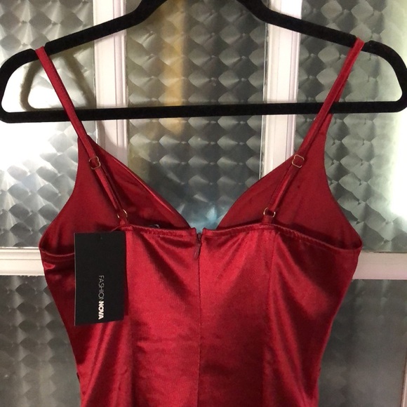 Fashion Nova red midi dress small - Picture 5 of 5